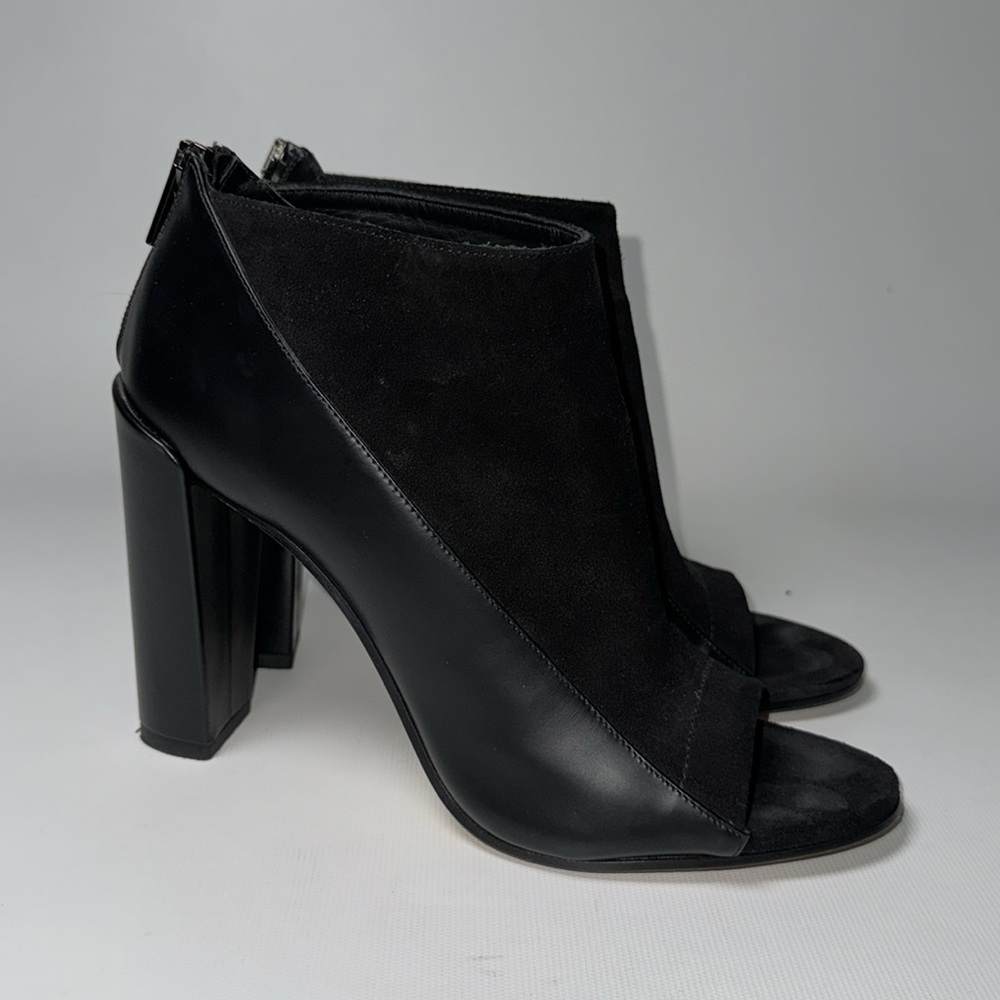 Vince Black Peep Toe Heeled Booties - sz 8.5
